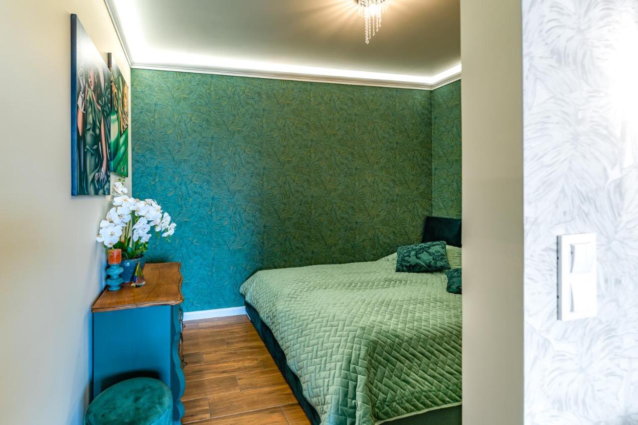 Zielony Apartament Pod Zaglami Zegrze Poludniowe Exterior foto