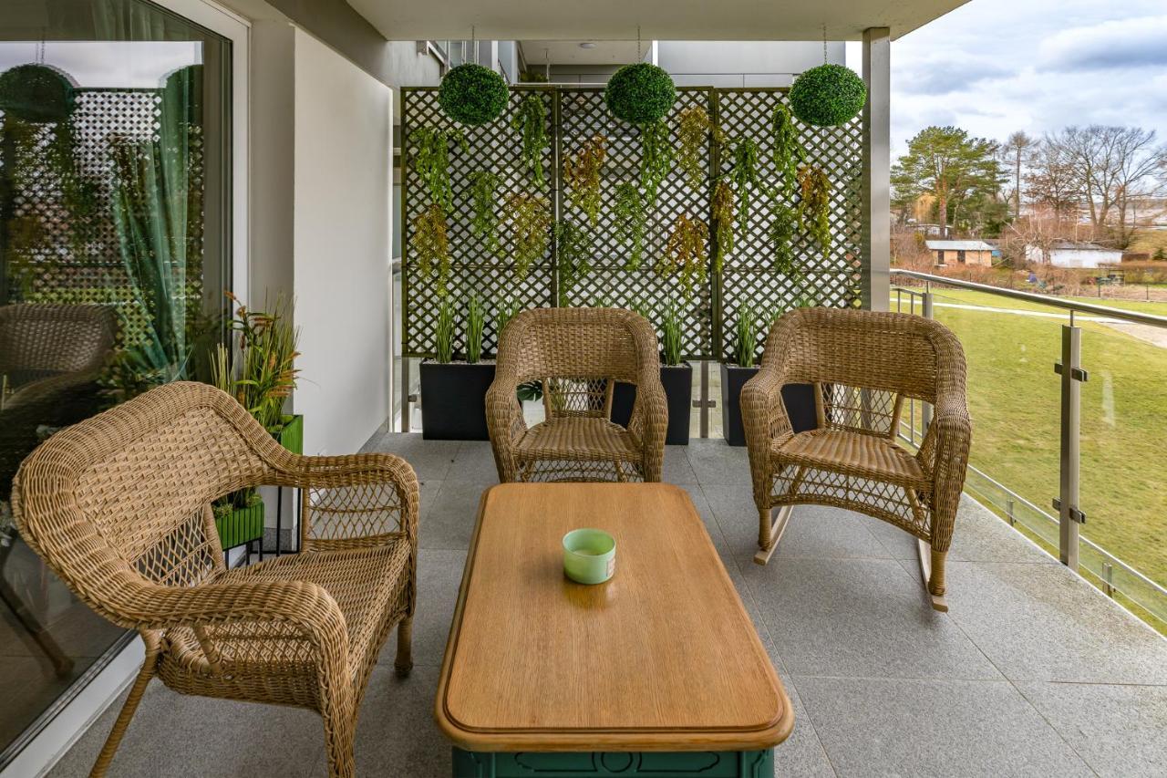 Zielony Apartament Pod Zaglami Zegrze Poludniowe Exterior foto